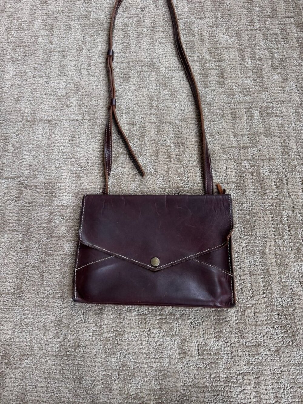PORTLAND LEATHER GOODS Brown Envelope Convertible Crossbody Shoulder Bag - Picture 2 of 8
